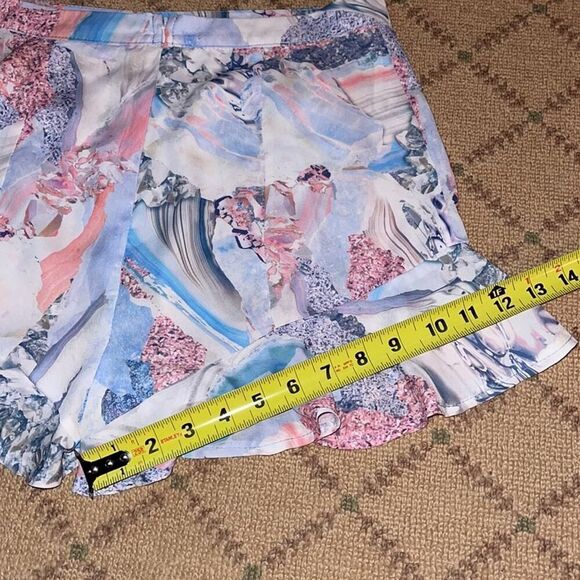 Mika & Gala shorts w ruffled hem NWOT 10 - Picture 6 of 7